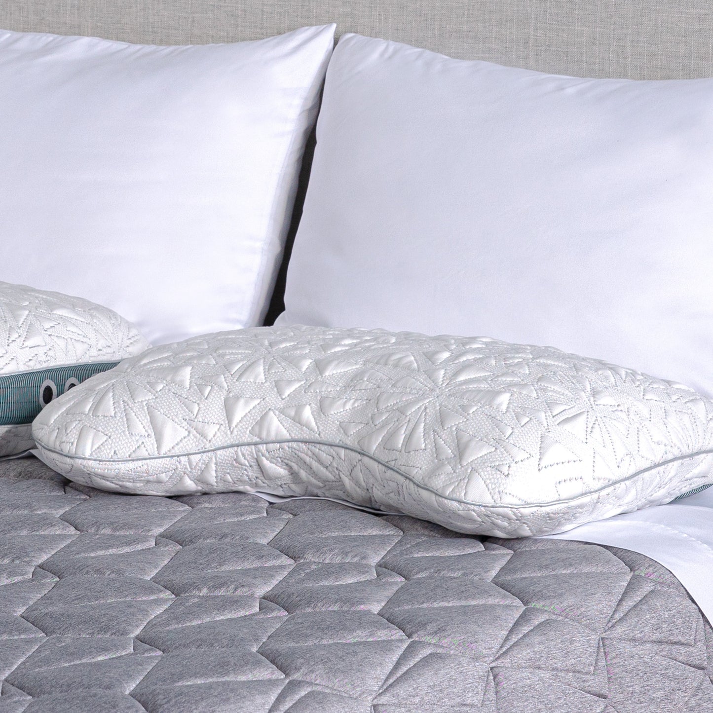 Storm Cuddle Curve Performance® Pillow